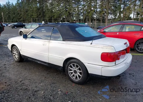 1996 Audi Cabriolet z USA, uszkodzony, nr VIN WAUAA88G3TA007540